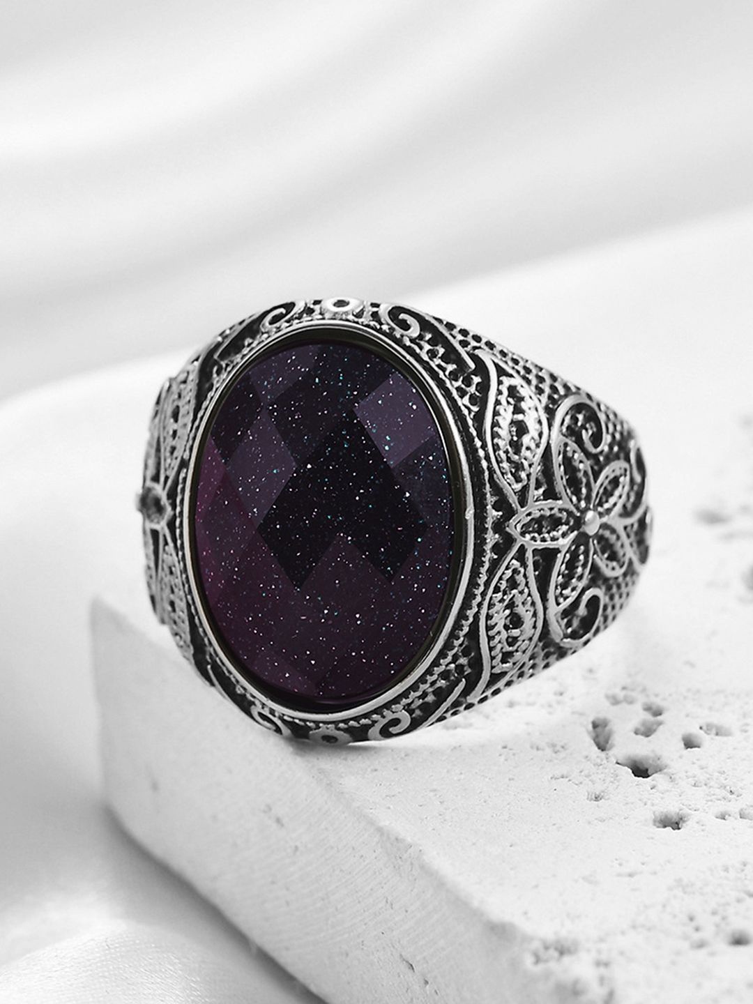 

Peora Men Silver-Plated Stainless Steel Stones-Studded Finger Ring, Black