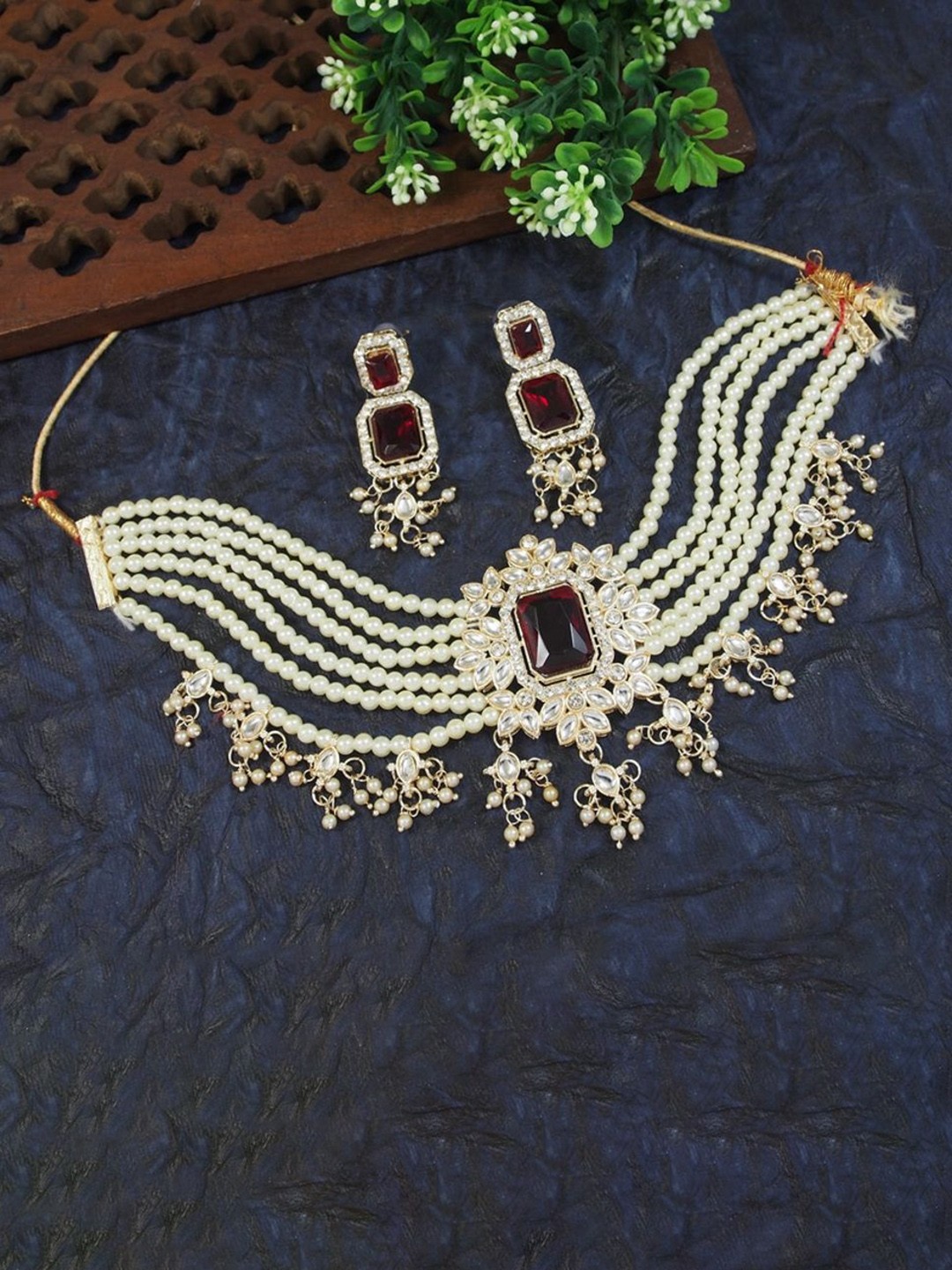 

Gyaan Jewels Gold-Plated Stone Studded & Beaded Necklace and Earrings