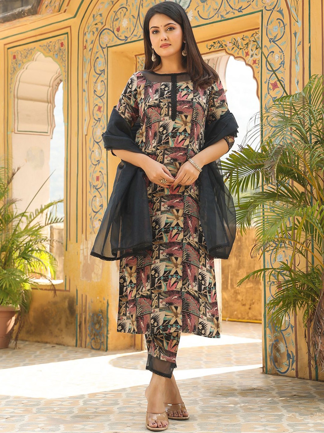 

Anni Designer Floral Print Regular Kurta with Trousers & With Dupatta, Black