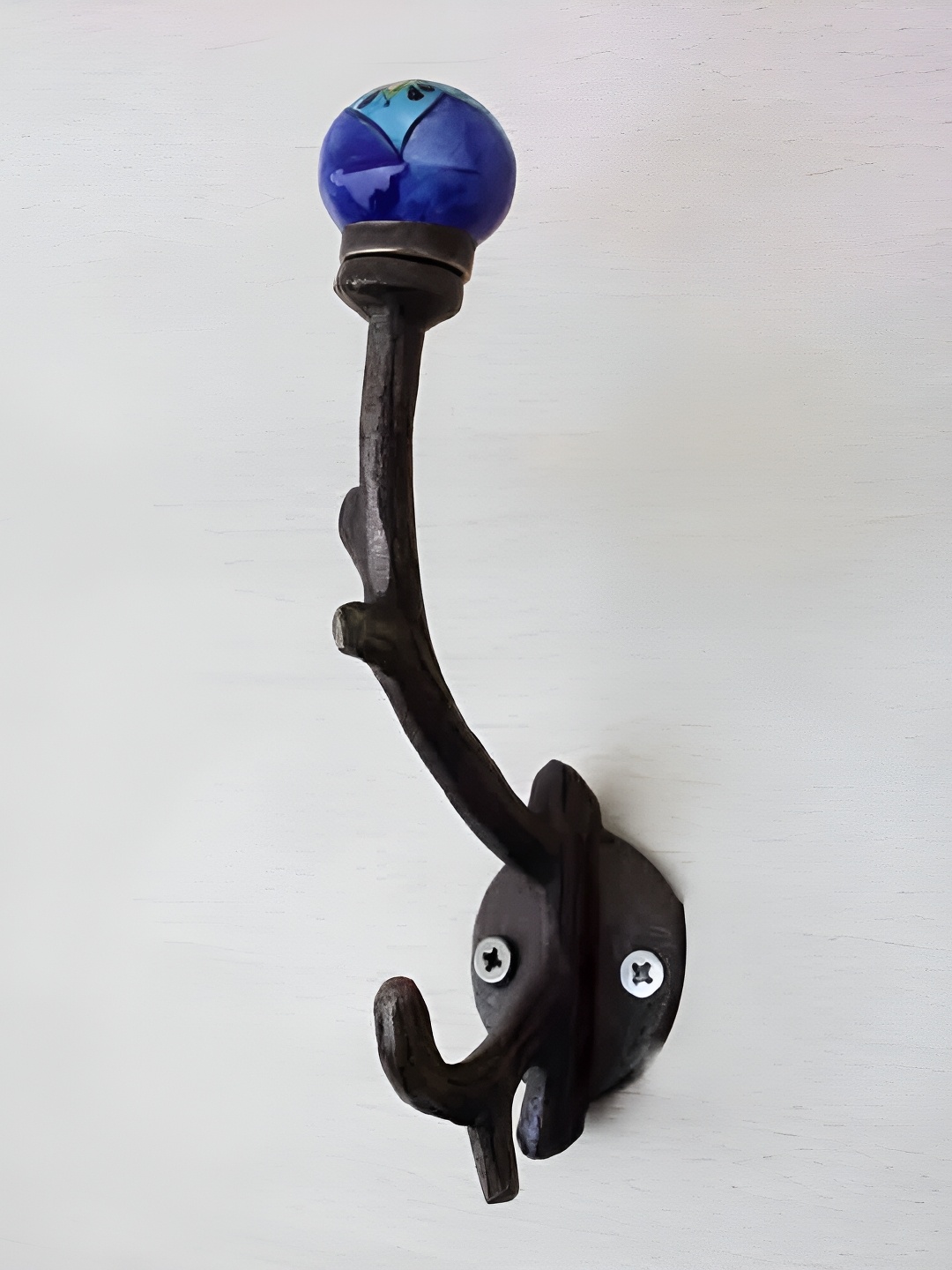 

IndianShelf Blue Ceramic Floral Door Hangers Key Hooks