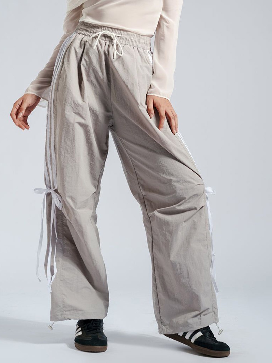 

FREAKINS Women Straight Fit High-Rise Trousers, Grey