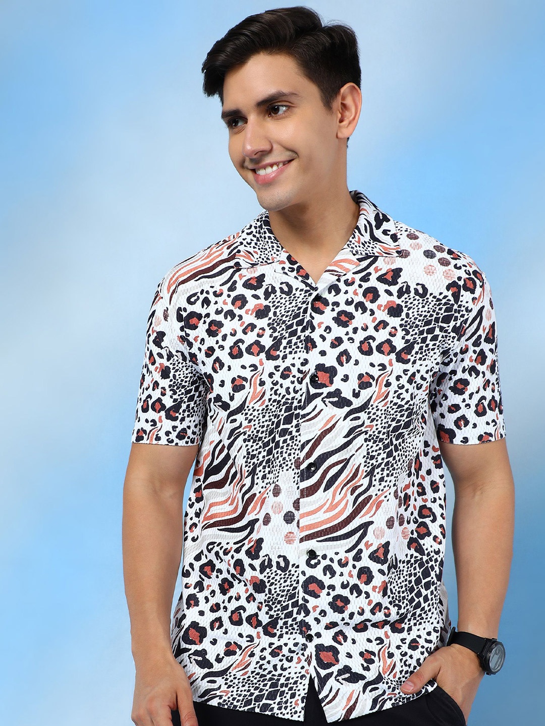 

INDICLUB Men Animal Opaque Casual Shirt, Multi