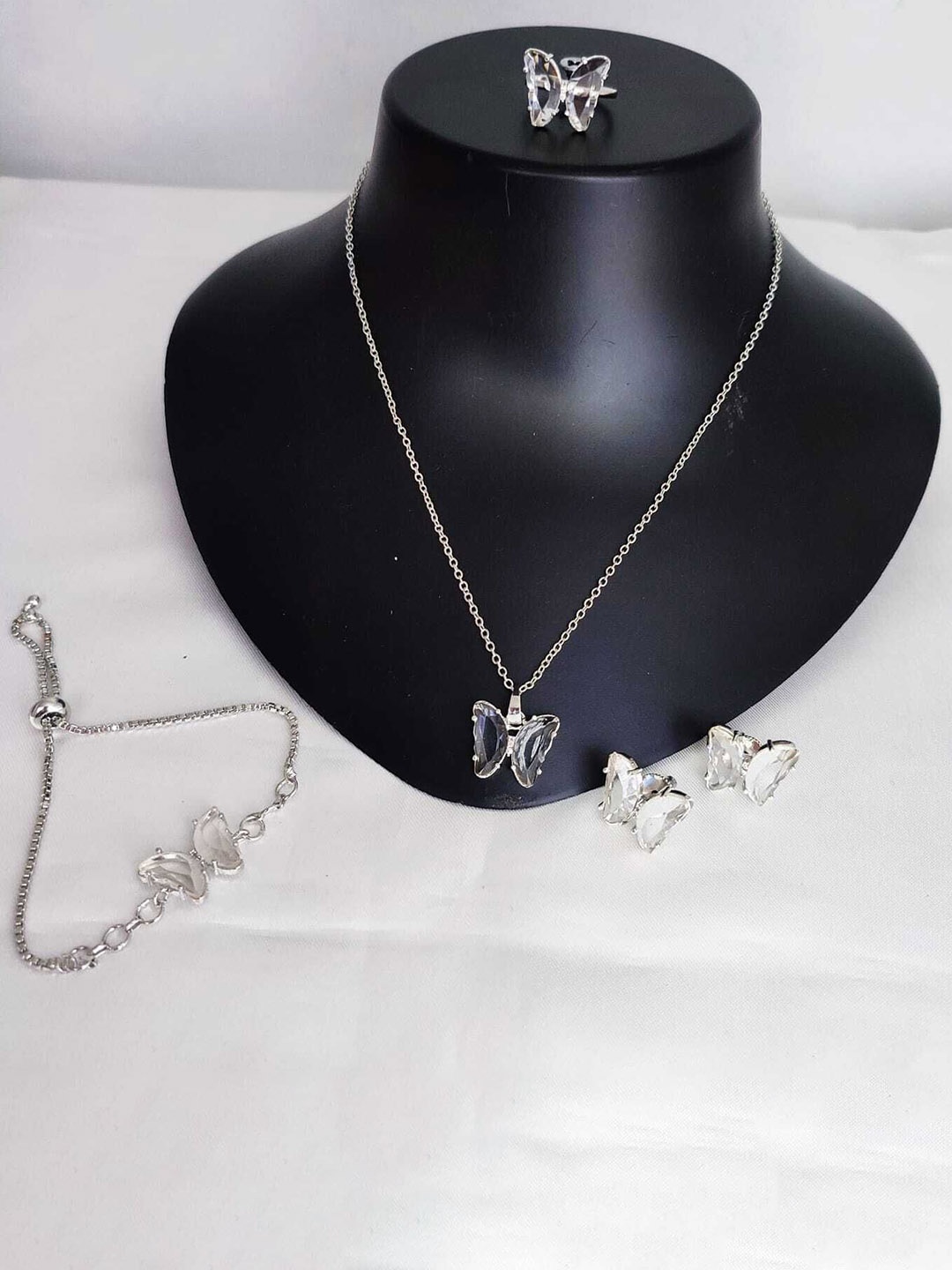 

Gyaan Jewels Rhodium-Plated Stone-Studded Jewellery Set, Silver