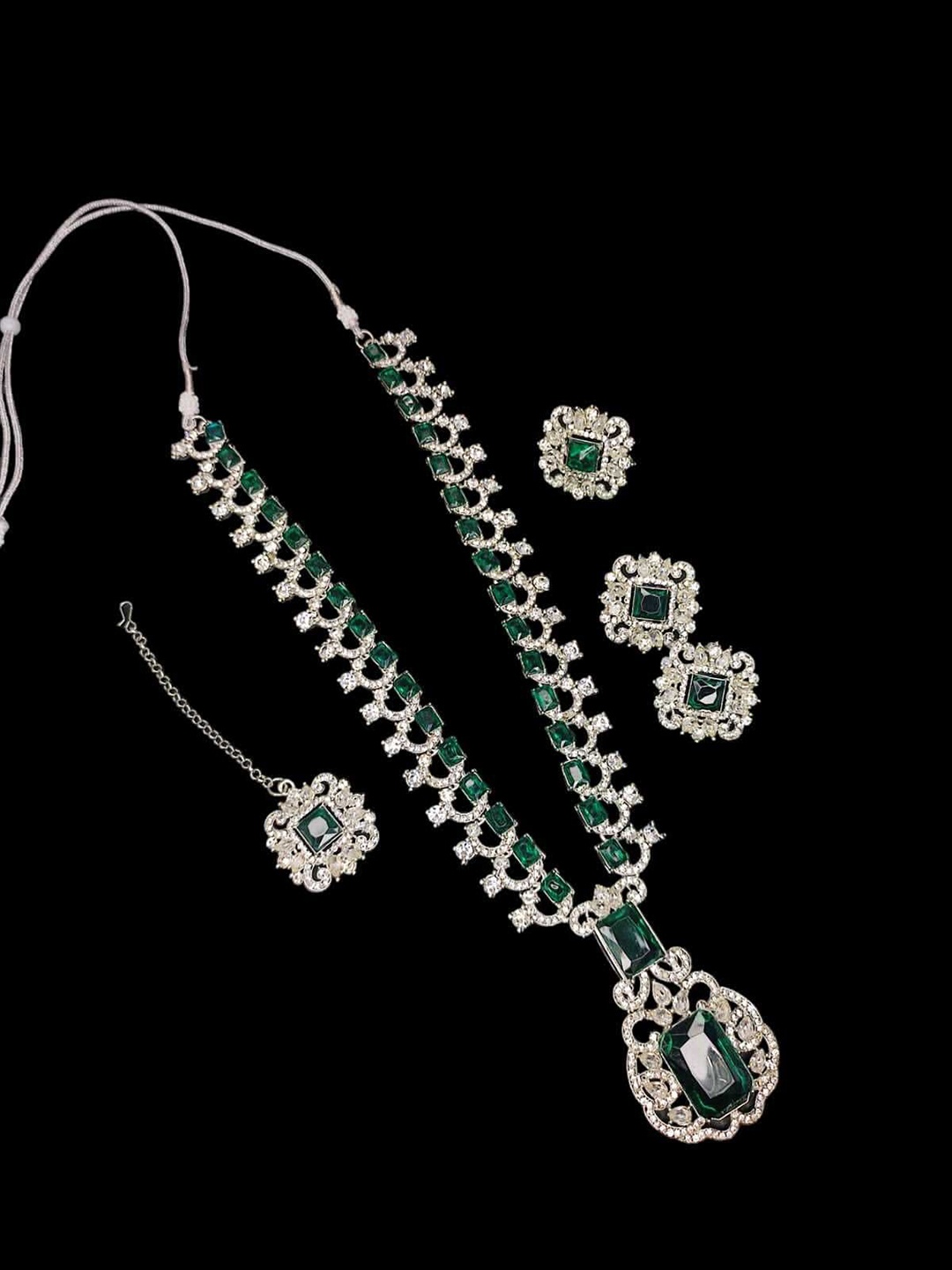 

Gyaan Jewels Stone Studded Jewellery Set, Silver