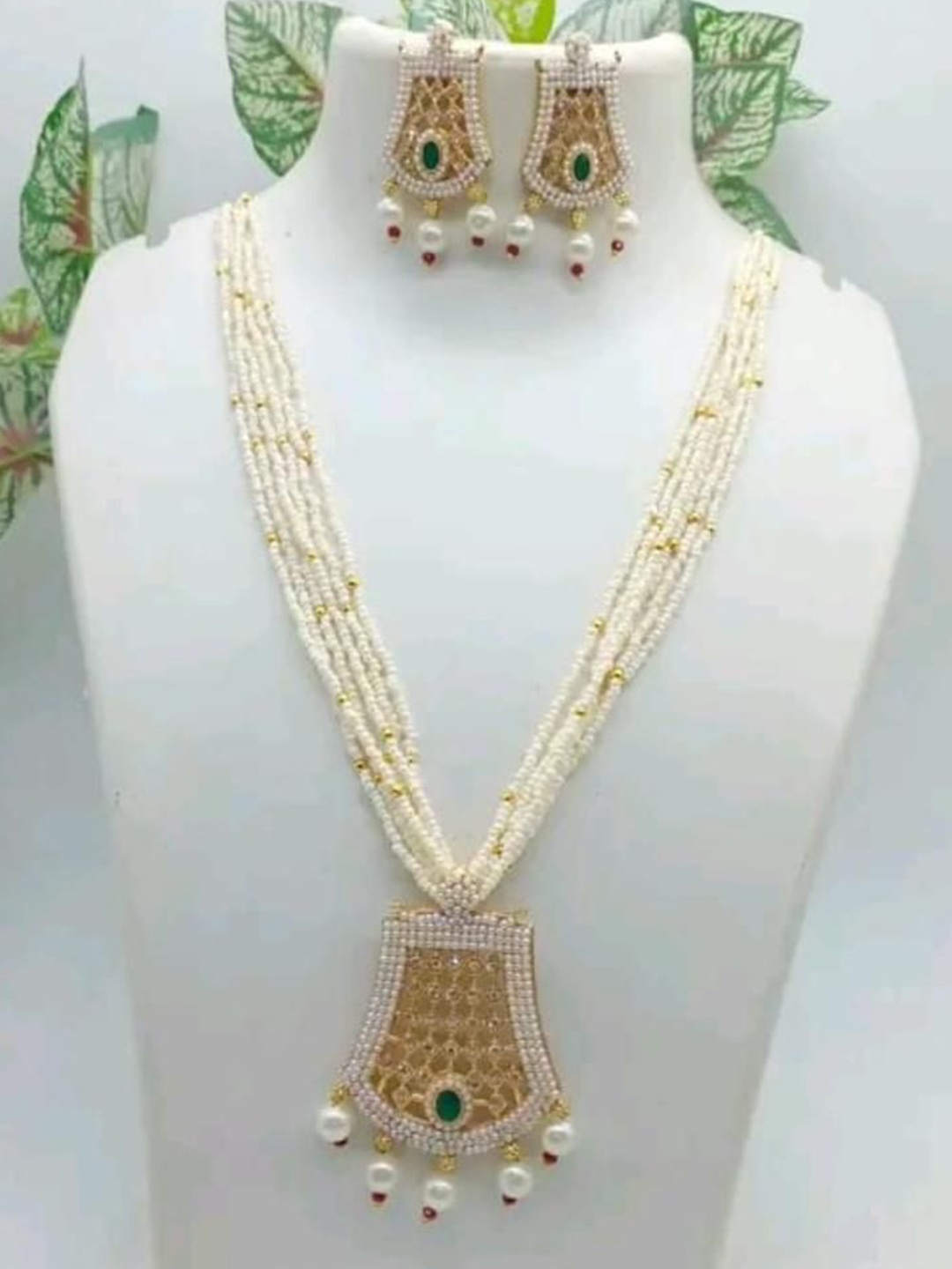 

Gyaan Jewels Stone Studded & Beaded Jewellery Set, Gold