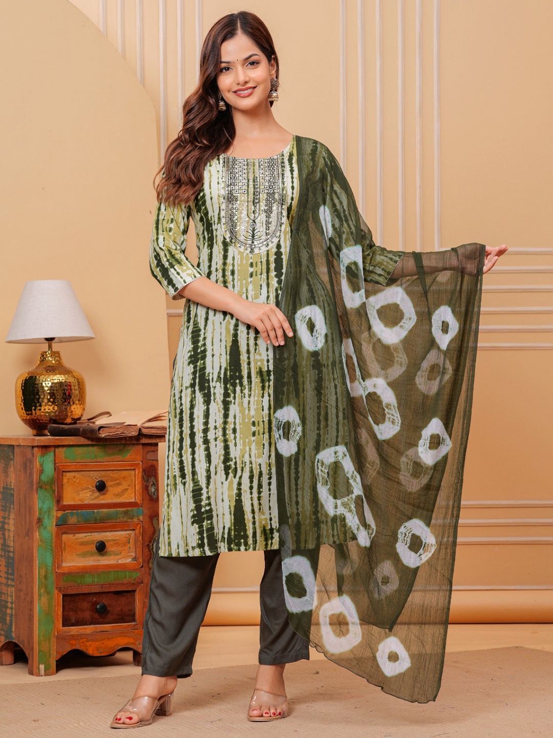 

ANJAYA Women Embroidered Regular Kurta with Trousers & With Dupatta, Green