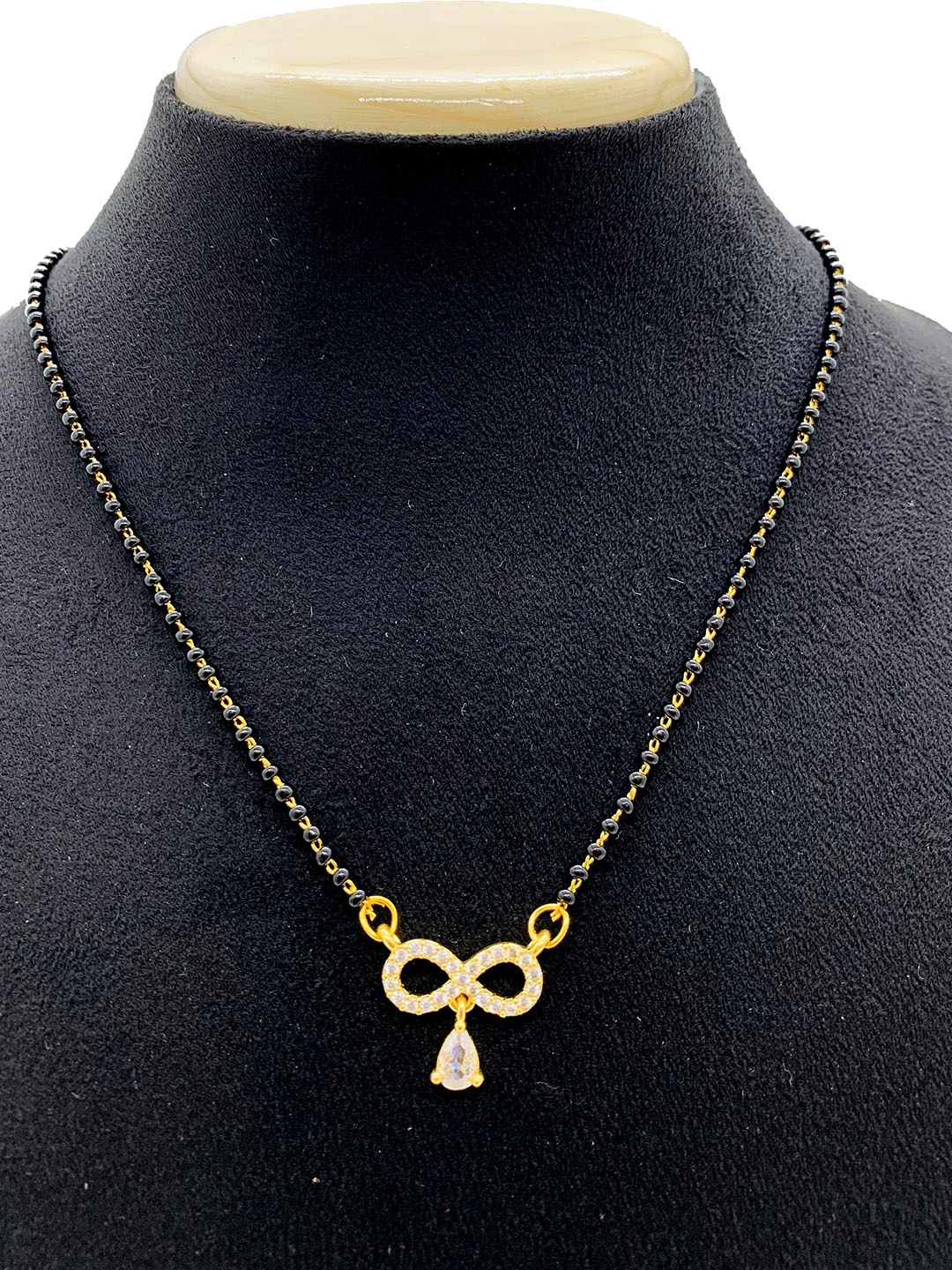 

Wynona Stone Studded & Beaded Mangalsutra, Gold
