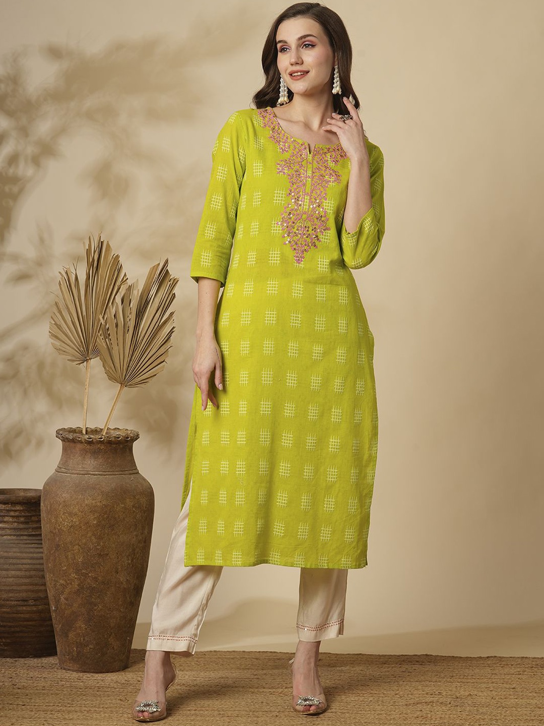 

FASHOR Floral Embroidered Sequinned Cotton Straight Kurta, Lime green