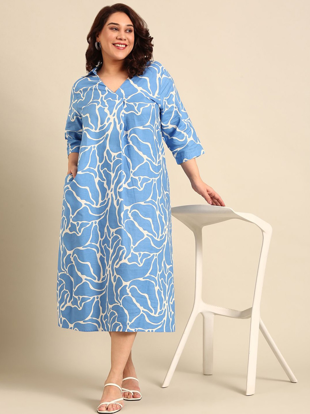

The Pink Moon Print Fit & Flare Maxi Dress, Blue