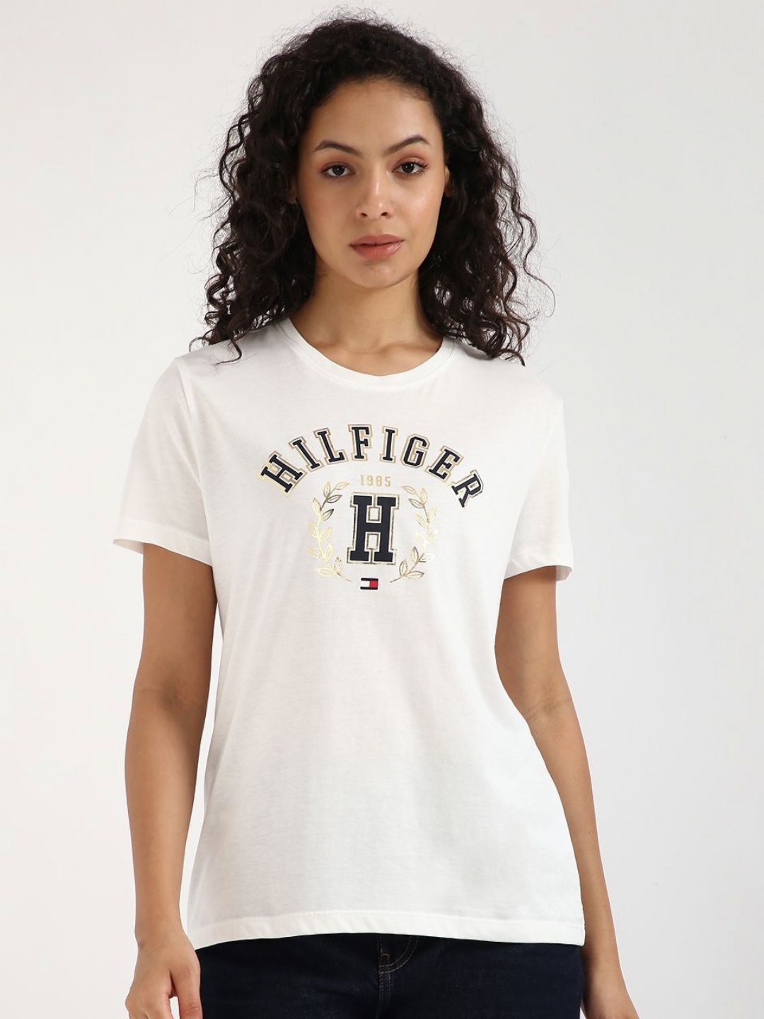 

Tommy Hilfiger Women Sports Applique T-shirt, White