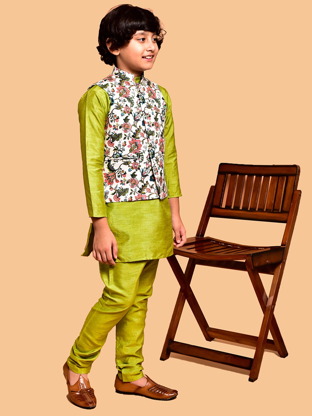 

PRINTINDIA Boys Band Collar Straight Kurta with Trouser & Nehru Jacket, Lime green