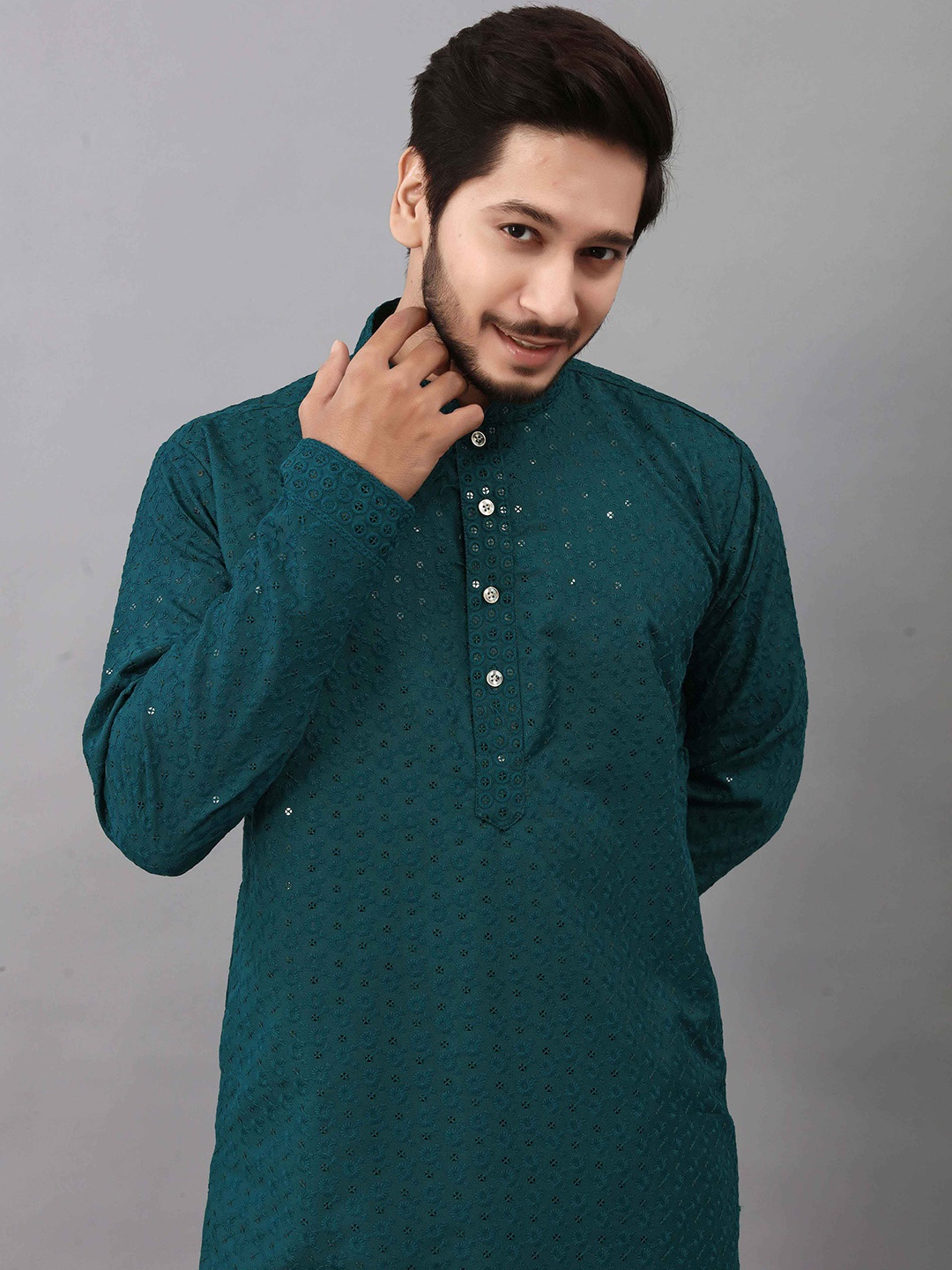 

ALMORA Ethnic Motifs Embroidered Mandarin Collar Pure Cotton Straight Kurta With Pyjama, Green