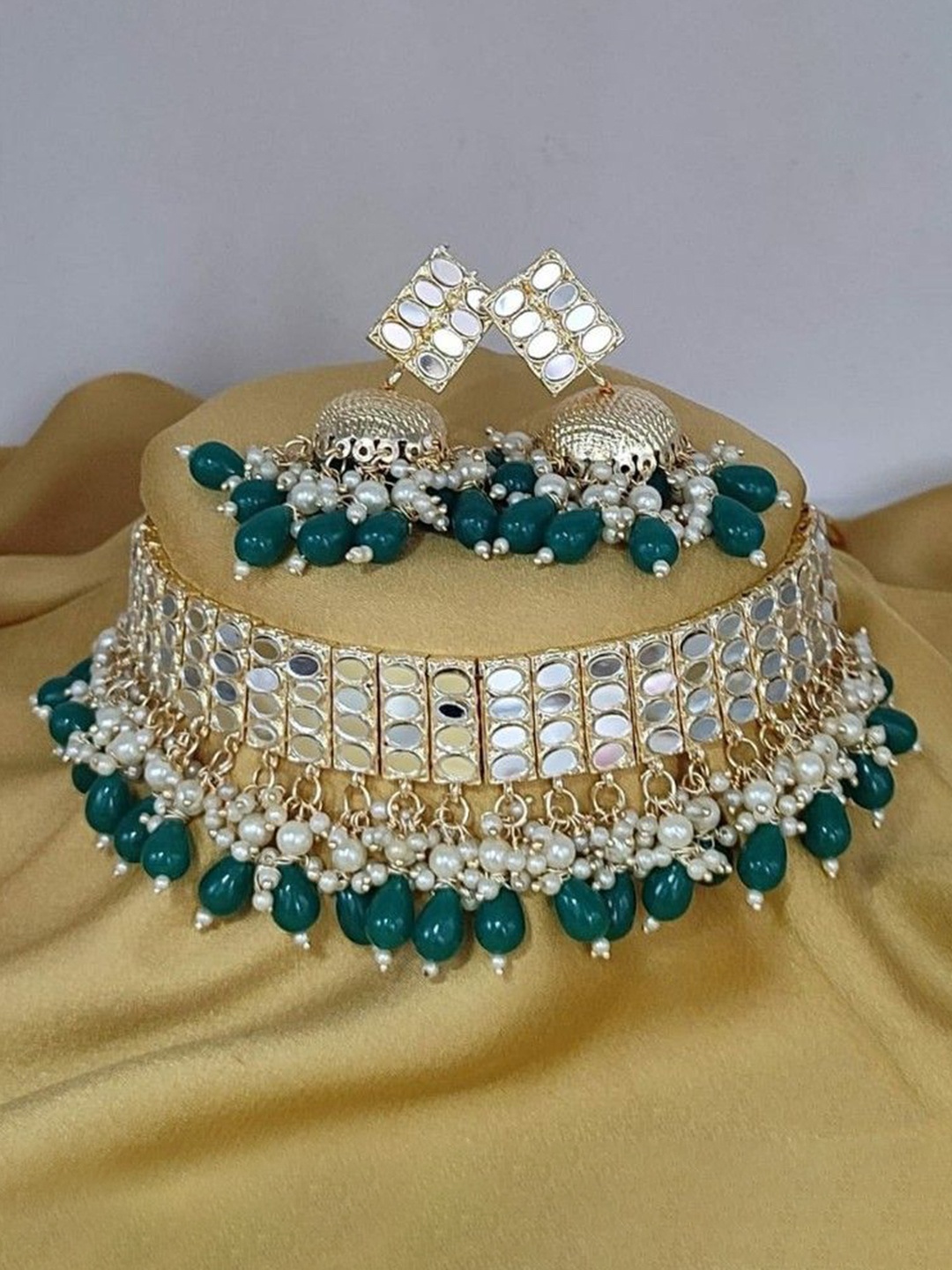 

Gyaan Jewels Mirror-Studded & Beaded Jewellery Set, Gold