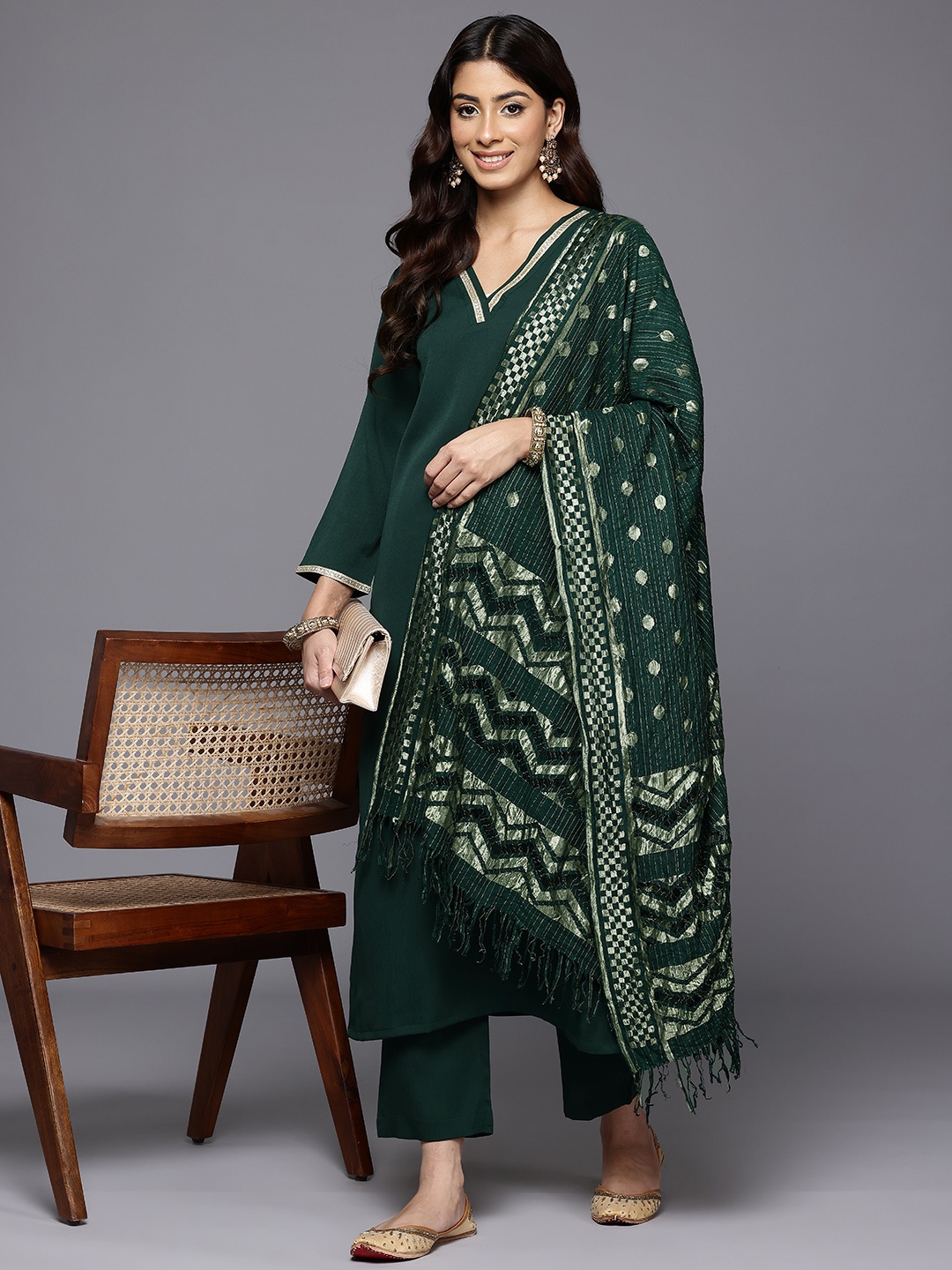 

Varanga Green V-Neck Regular Sequinned Silk Crepe Kurta With Trouser With Dupatta