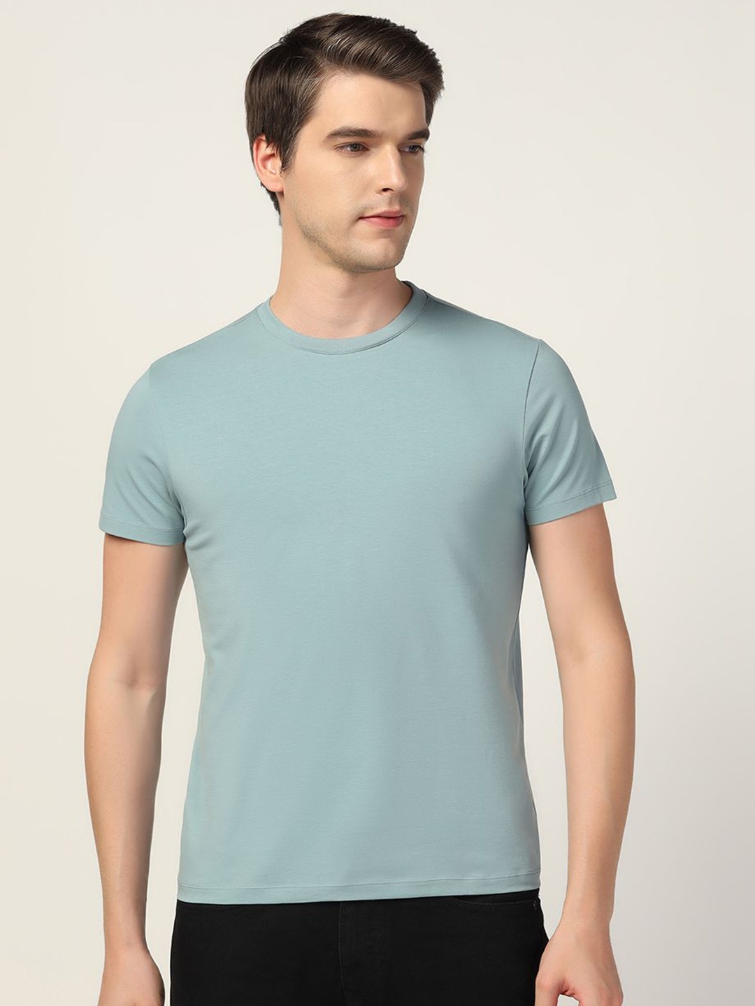 

Blackberrys Men Solid Round Neck Cotton Slim Fit T-shirt, Blue