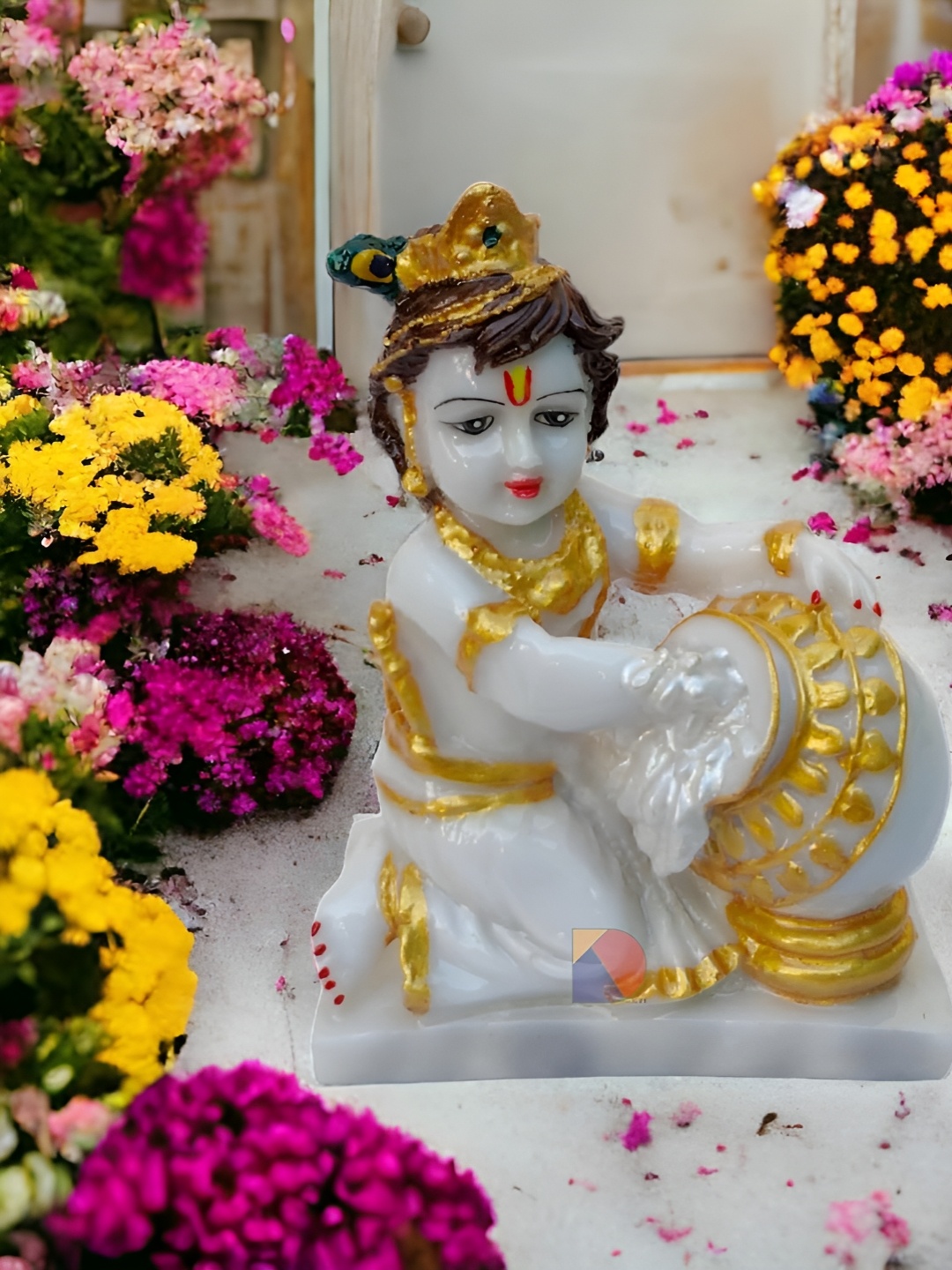 

Vrinban International White & Gold-Toned Religious Idol Showpiece