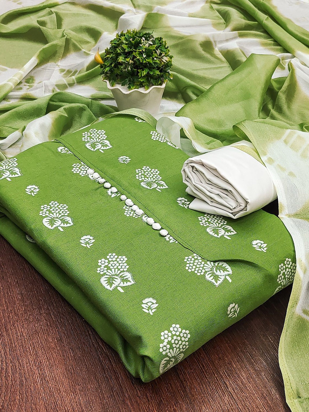 

JULEE Floral Printed Unstitched Dress Material, Lime green
