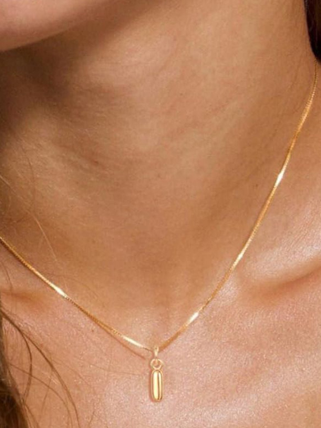 

StyleCast x Revolte Gold-Plated Pendant With Chain