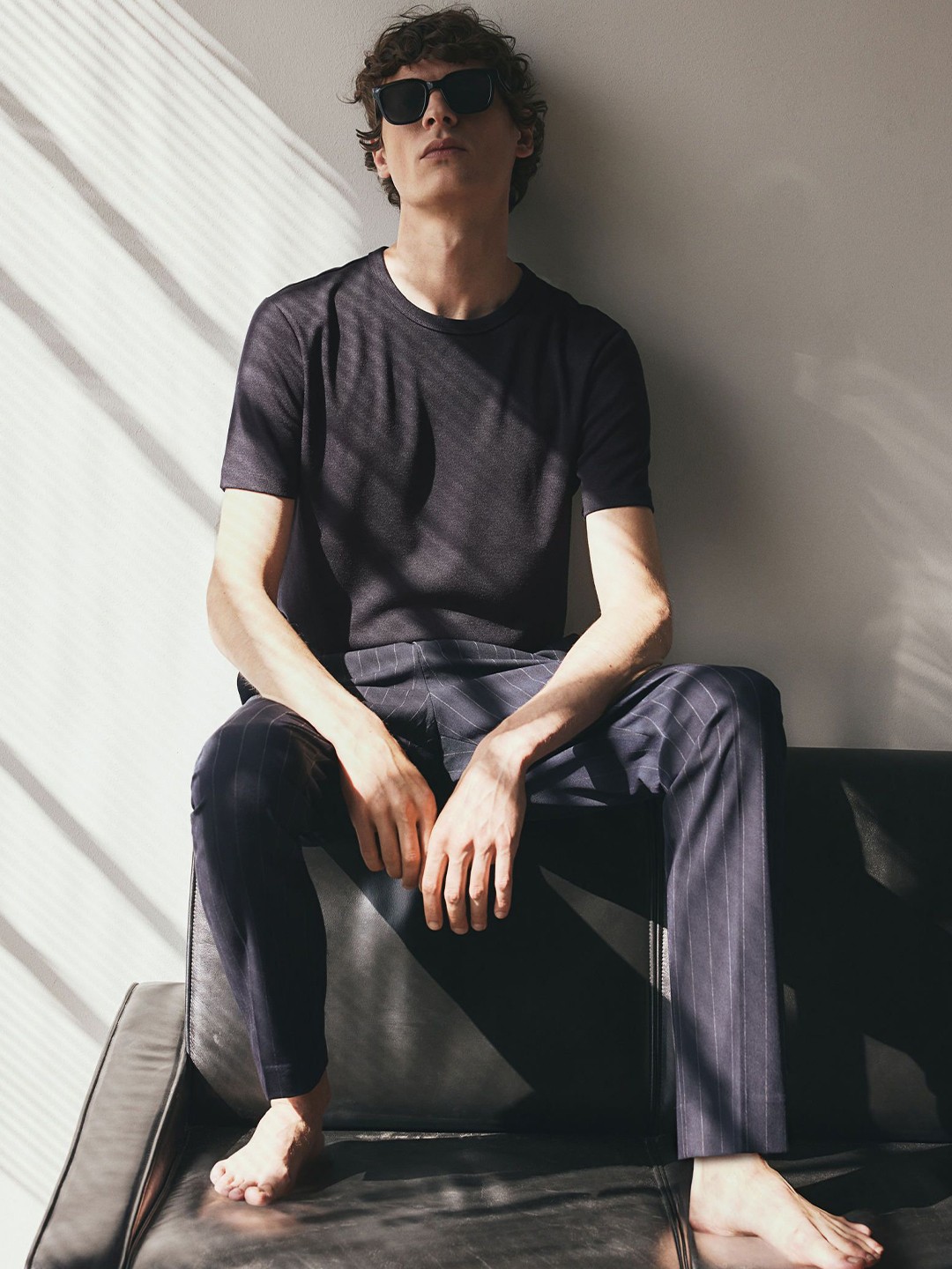 

H&M Slim-Fit T-shirt, Black