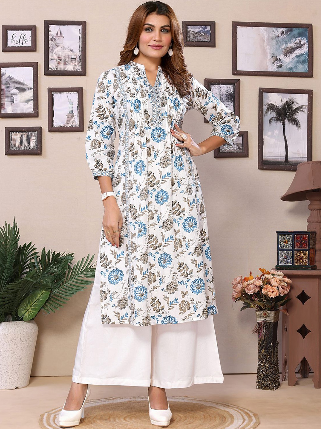 

Rangita Floral Printed Mirror Work Pintuck Straight Cotton Kurta, Blue