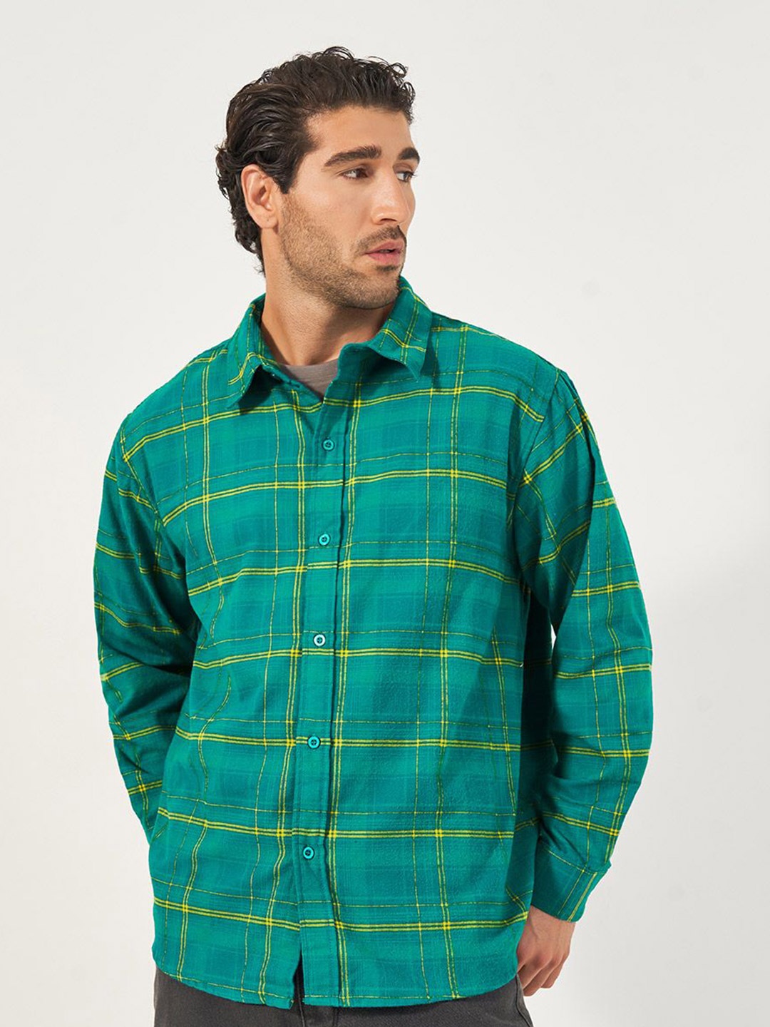 

Styli Men Brushed Flannel Checkered Relaxed Fit Shirt, Green