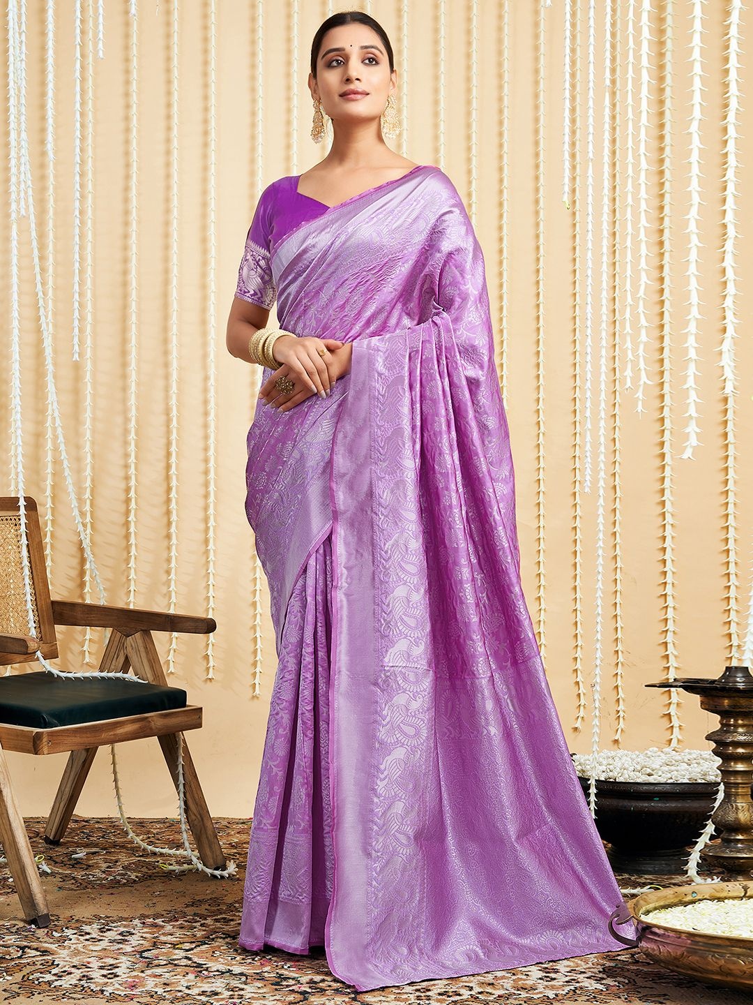 

KALINI Woven Design Zari Saree, Pink