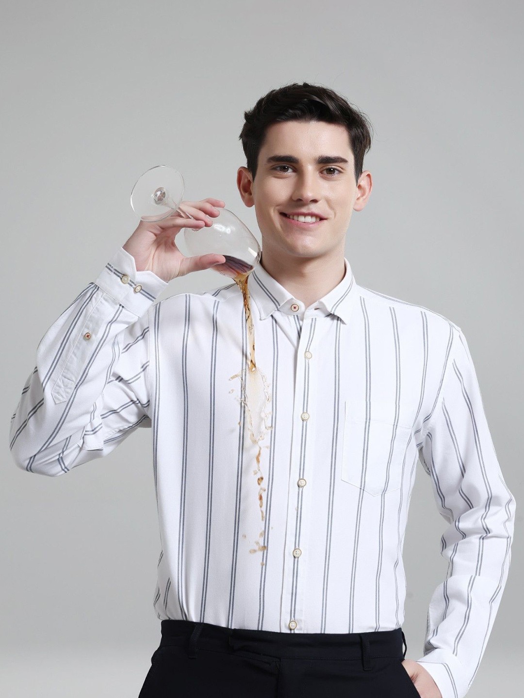 

TURMS Anti Stain Anti Odor Water Repellent Cotton Striped Shirt, White