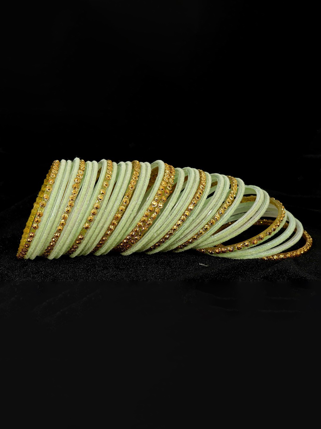 

ZULKA Set of 34 Glass & Golden Beads Velvet Bangle, White