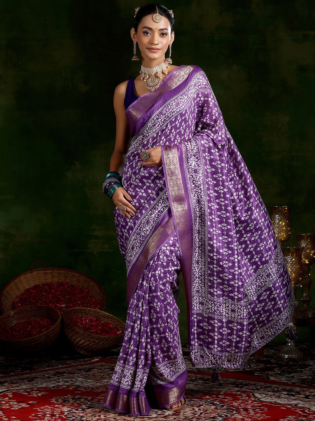 

Libas Ethnic Motifs Zari Saree, Purple