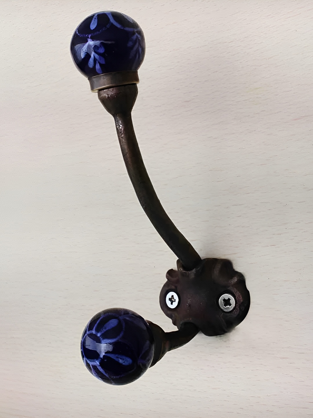 

IndianShelf Blue Ceramic Floral Cloth Hanger for Wall Coat Hooks