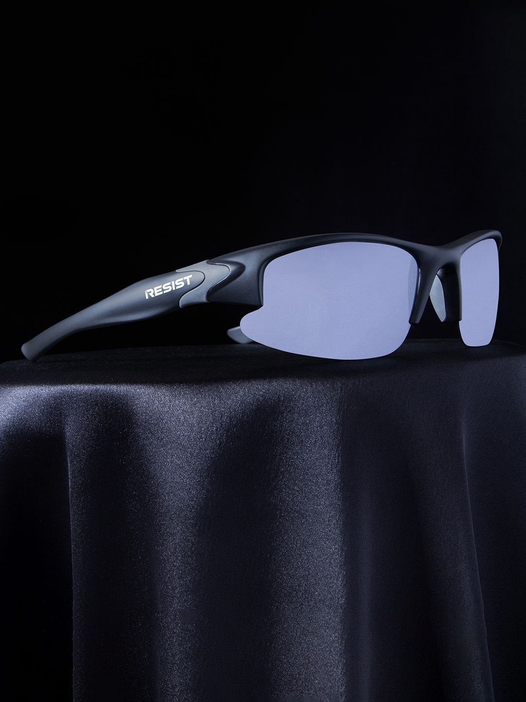 

RESIST EYEWEAR Unisex Sports Sunglasses With Polarised Lens SPORTS 2534, Silver