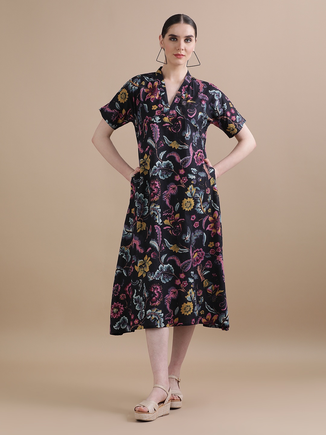 

BLACK & BLAH BLAH Relaxed Fit Floral Printed A-Line Pure Cotton Midi Dress