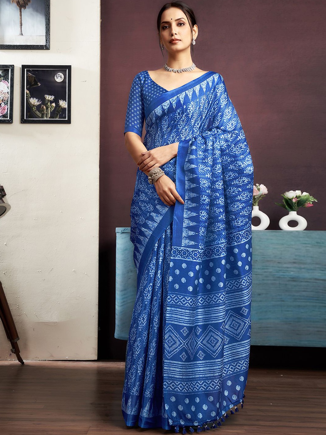 

KALINI Women Printed Batik Saree With Blouse Piece, Blue