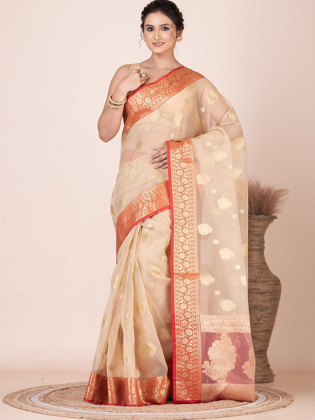 

VIBHAVARI Woven Design Zari Organza Saree, Yellow