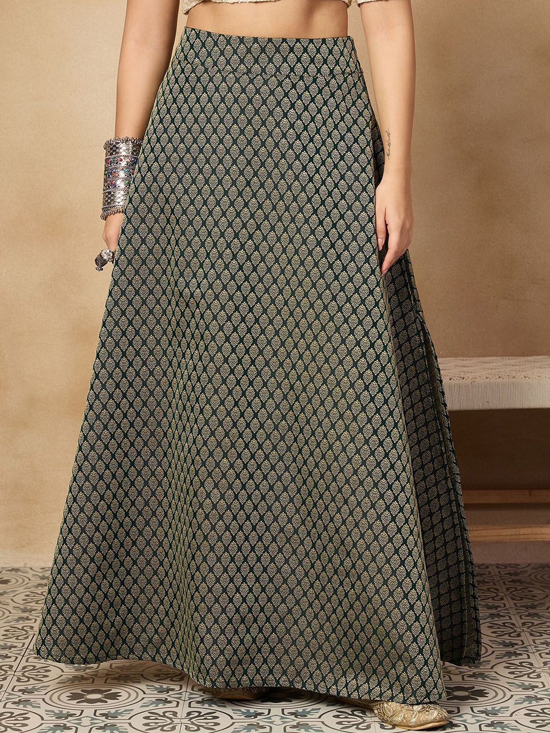 

InWeave Women Woven Design Flared Maxi Skirt, Green
