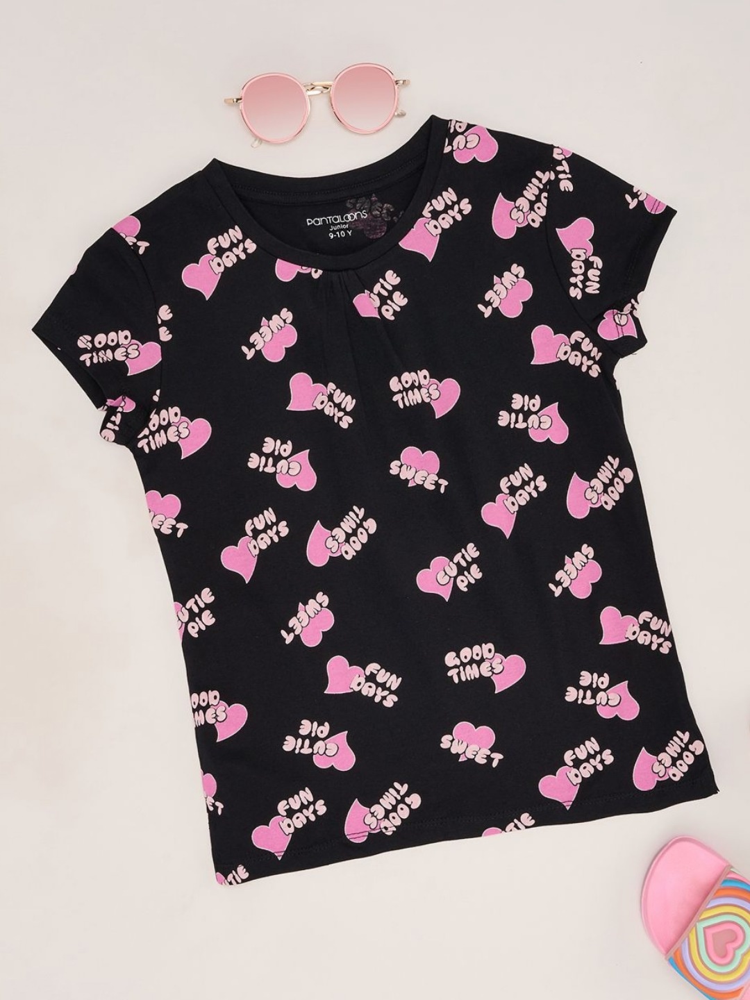 

Pantaloons Junior Girls Conversational Printed Round Neck Cotton T-shirt, Black