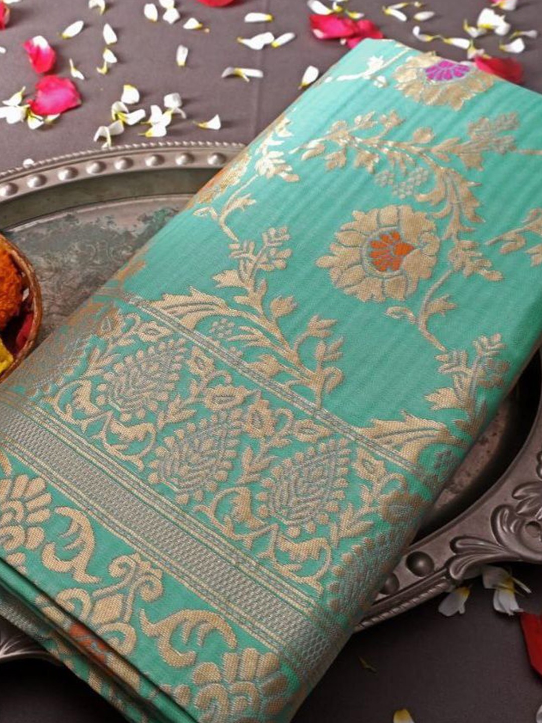 

Wuxi Floral Zari Pure Silk Banarasi Saree, Green