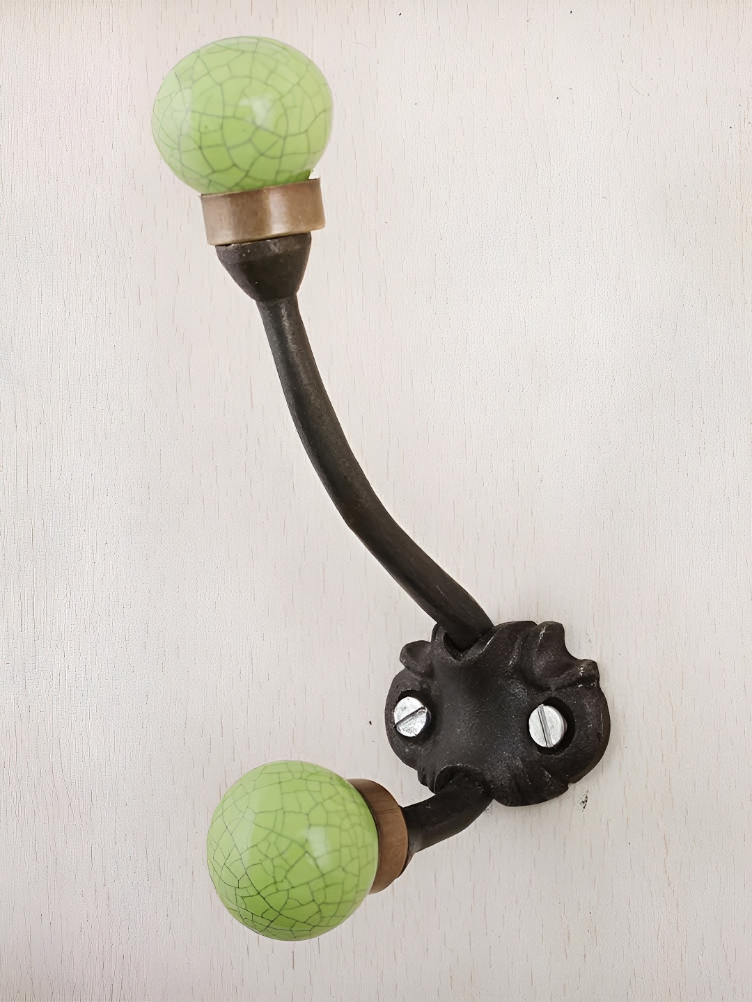 

IndianShelf Green Crackle Printed Ceramic Wall Hook