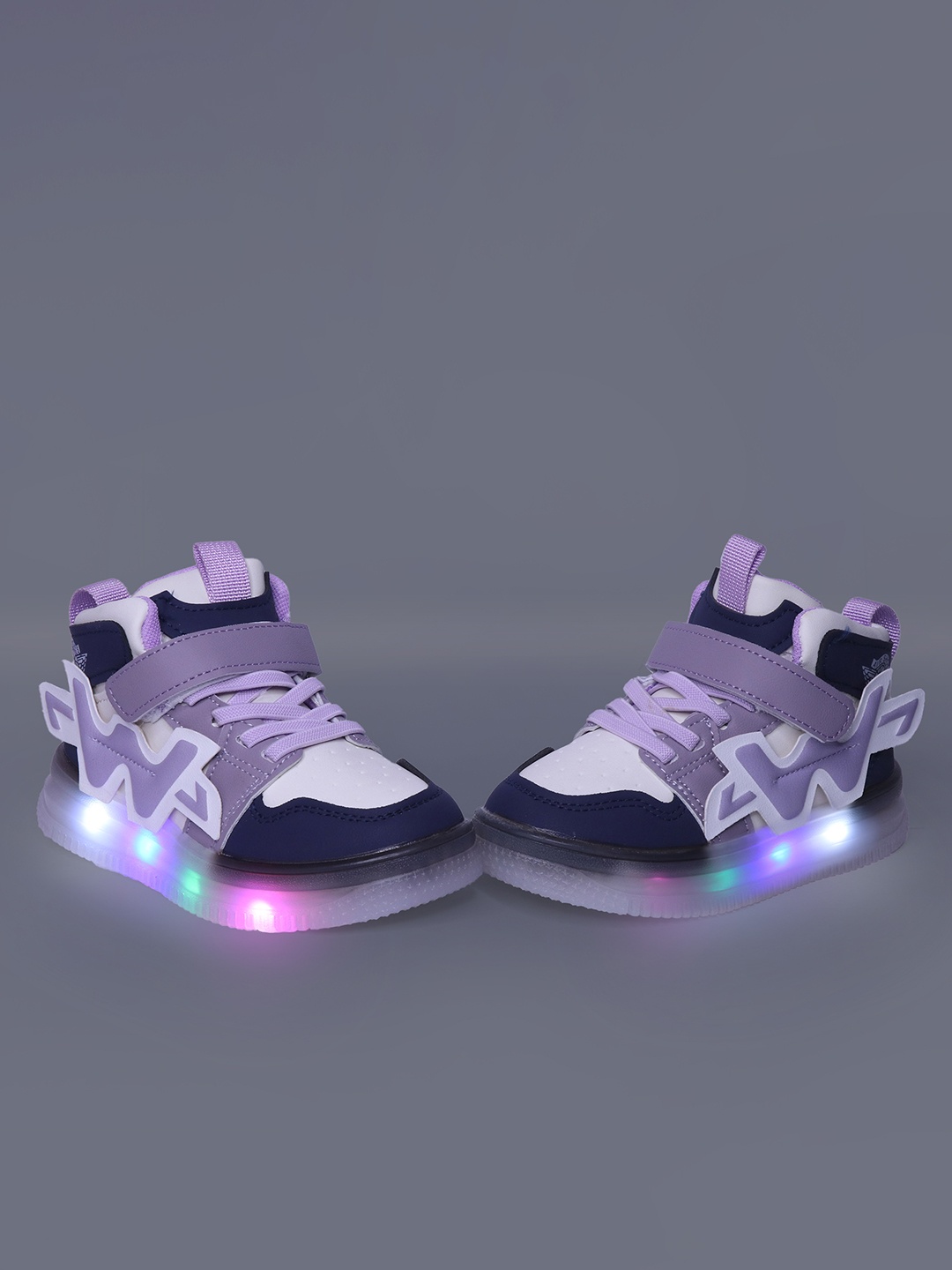 

NEW STEPS Kids PU Mid-Top LED Sneakers, Purple