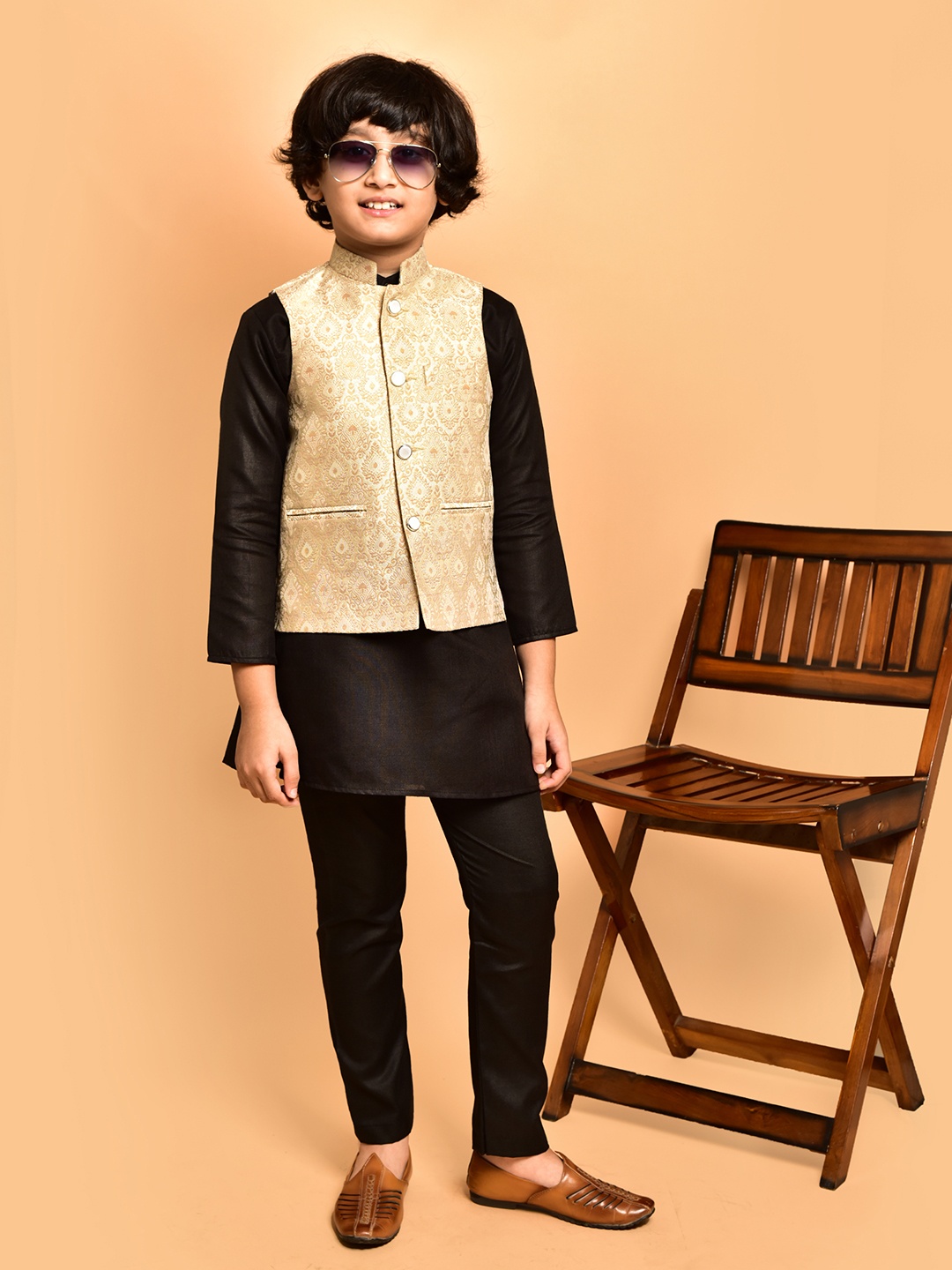 

PRINTINDIA Boys Mandarin Collar Regular Straight Kurta with Churidar, Black