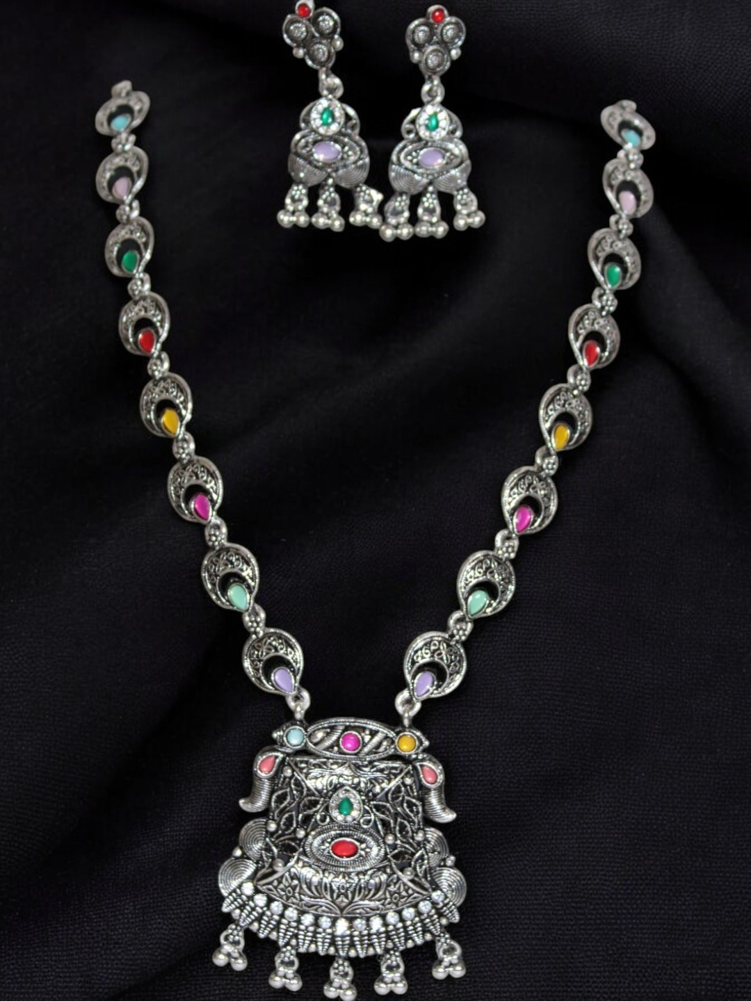 

Jolly Faces Stone-Studded Jewellery Set, Silver