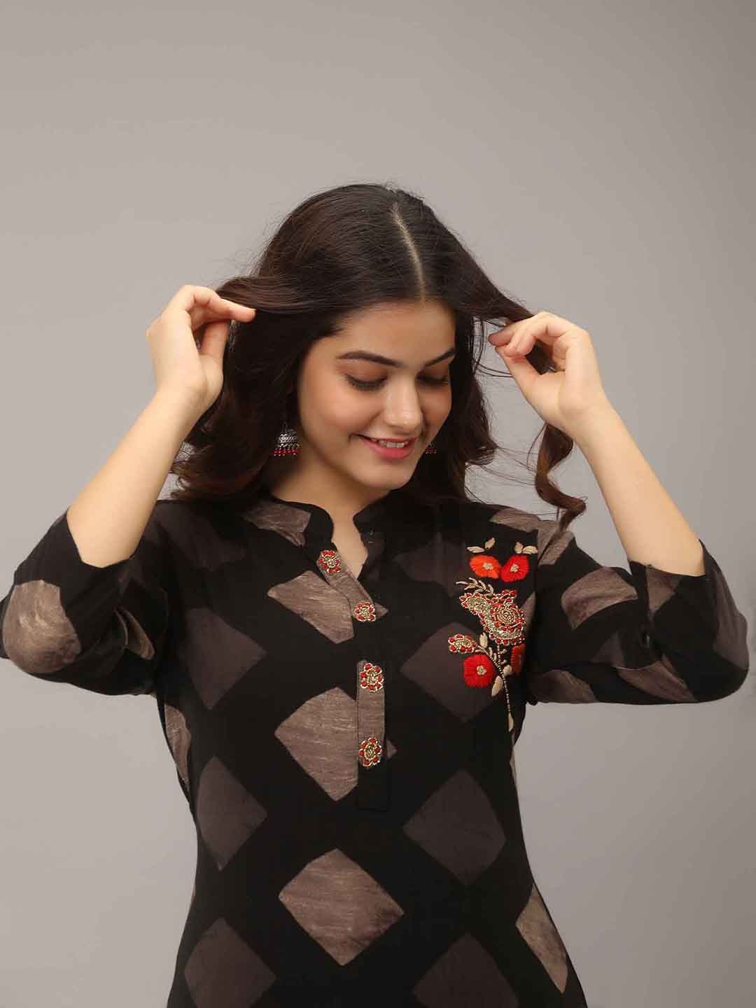

KALINI Mandarin Collar Geometric Woven Design Thread Work Cotton Straight Kurta, Black