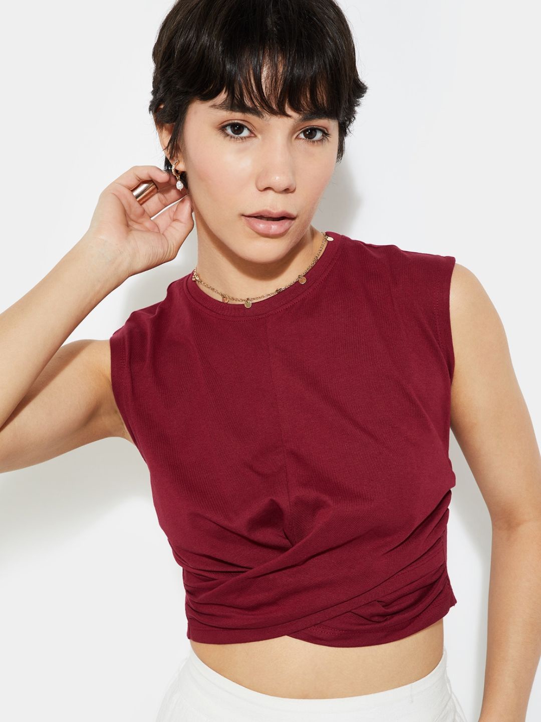 

MAX URB_N Women Overlapping Hem Crop Top, Maroon