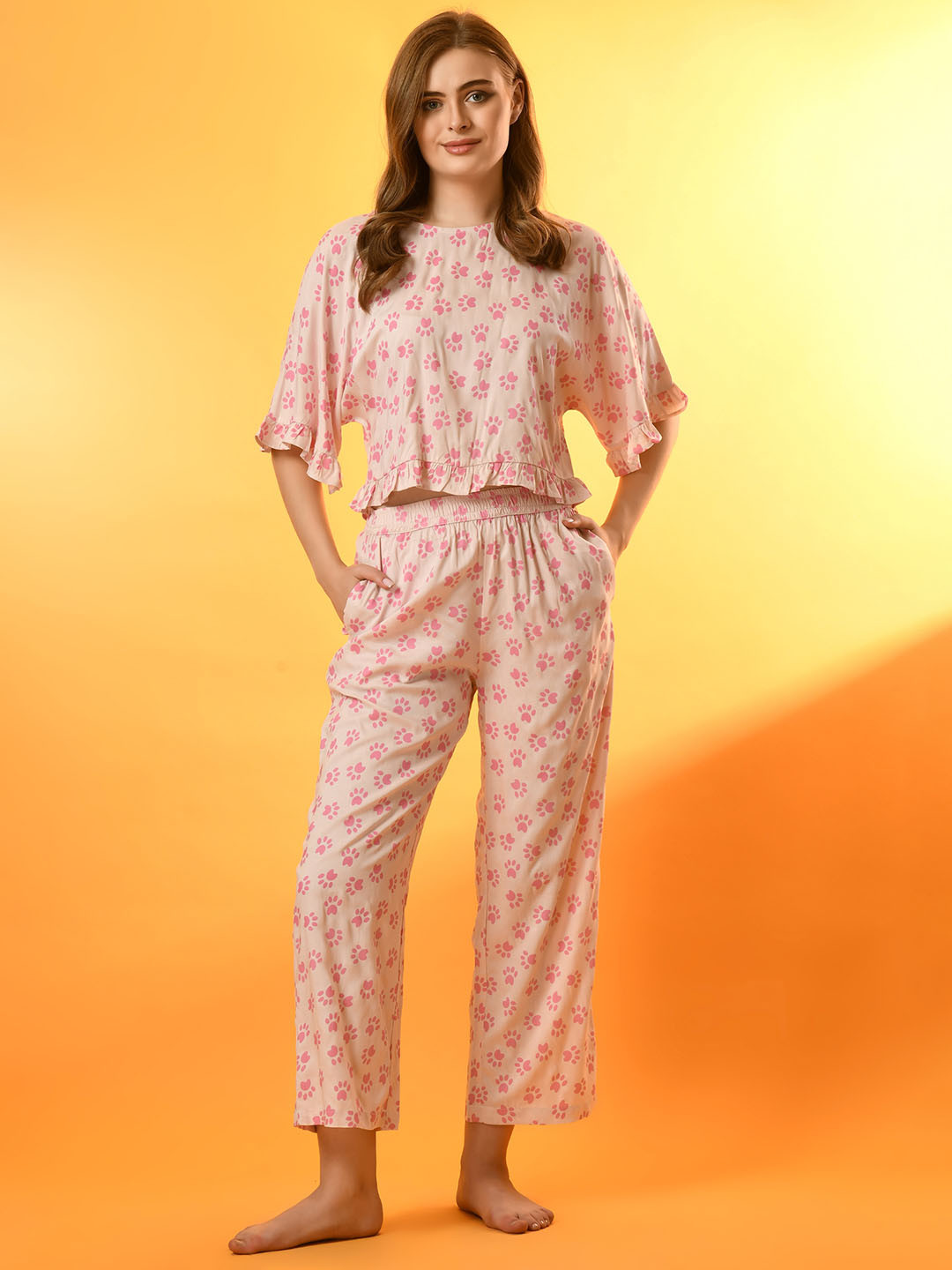 

PRETTY LOVING THING Women Floral Printed Night suit, Pink