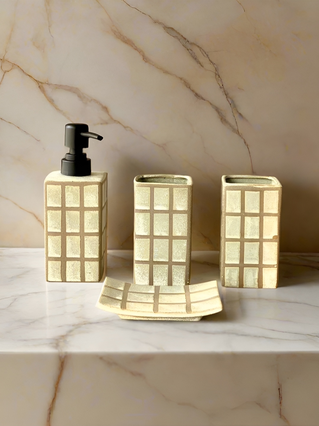 

Mason Home Ambrosia Beige & White 4 Pieces Textured Ceramic Bath Accessories Set