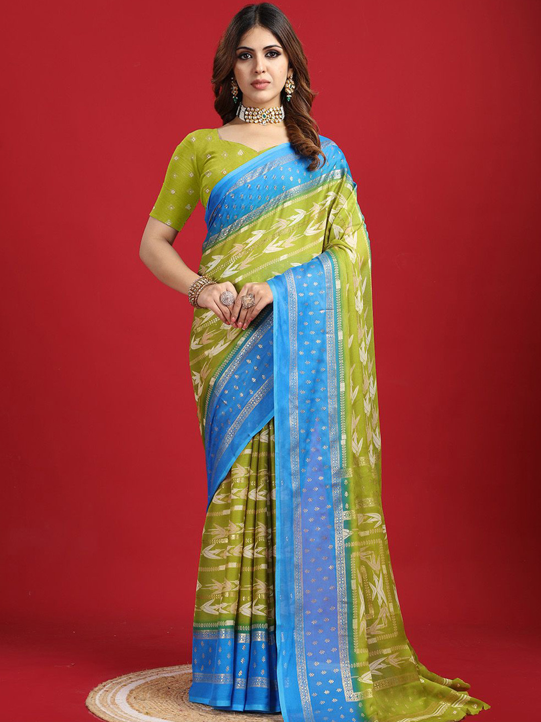 

A.V.M Prints Woven Design Saree, Green