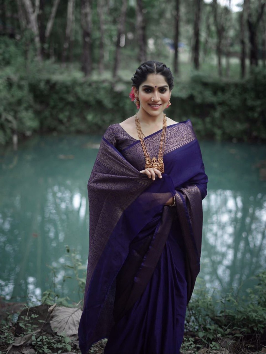 

Wuxi Zari Pure Silk Banarasi Saree, Blue