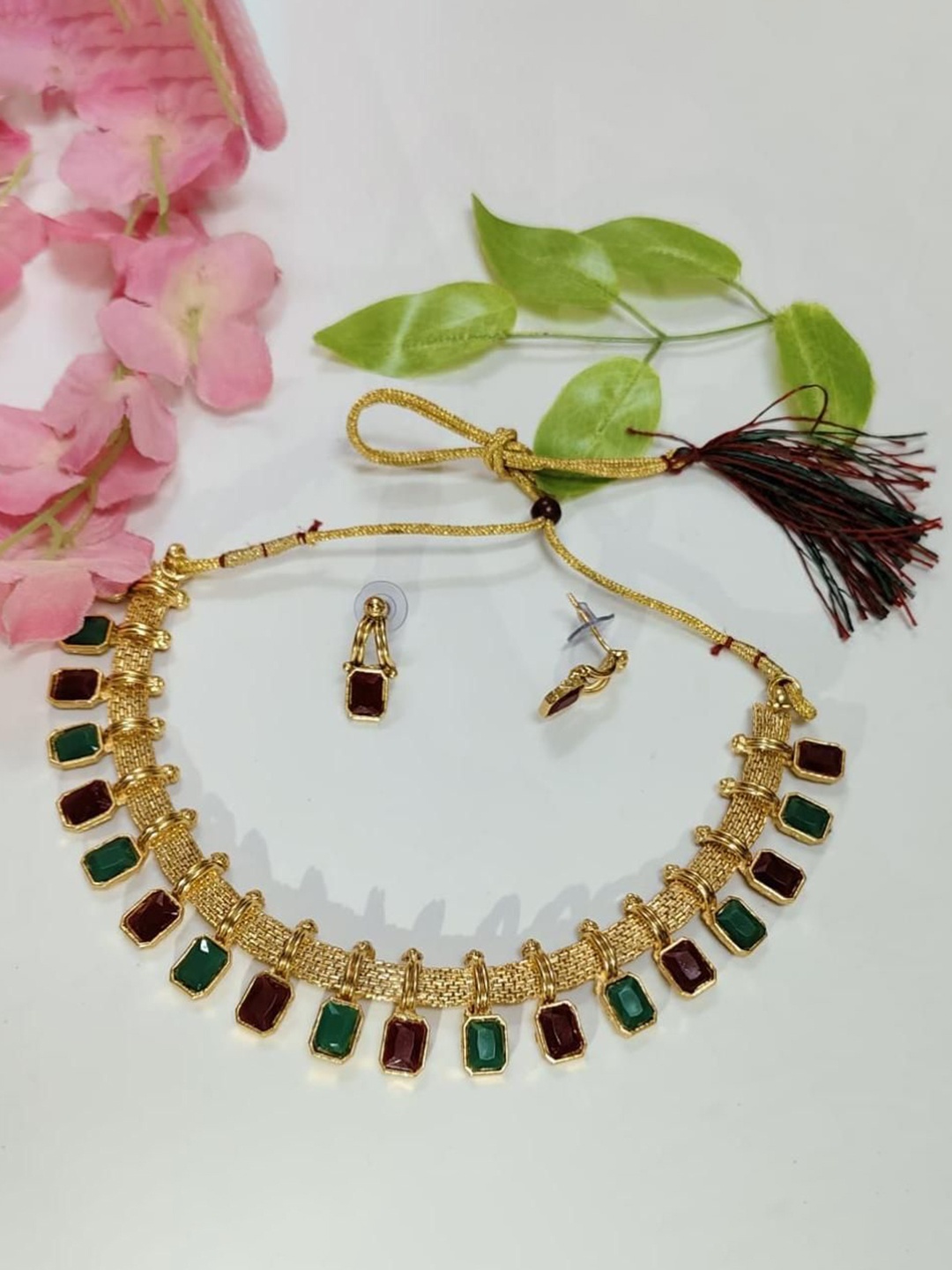 

Gyaan Jewels Artificial Stones Studded & Beaded Jewellery Set, Gold