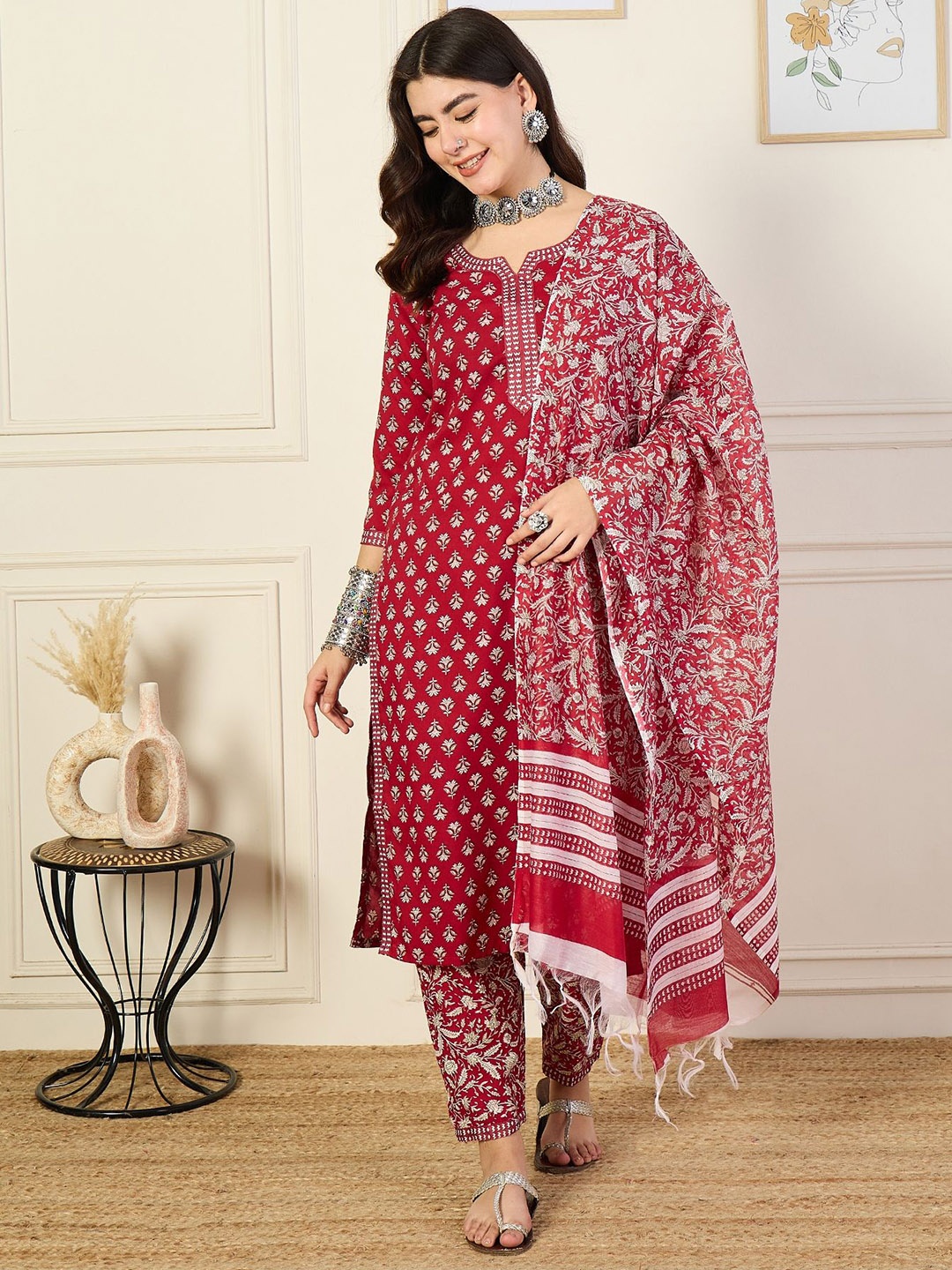 

KALINI Women Floral Printed Regular Kurta with Trousers & With Dupatta, Maroon