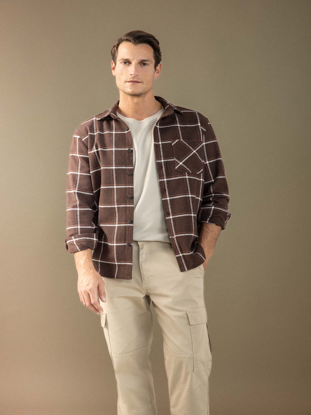 

DeFacto Men Windowpane Checks Opaque Checked Casual Shirt, Brown